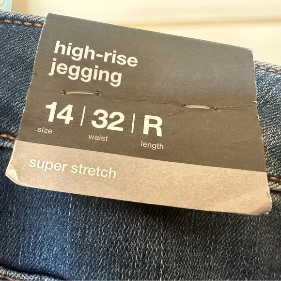 NWT Mossimo Super Stretch High Rise Jegging with Floral Embroidery Size 14/32 - Picture 7 of 14